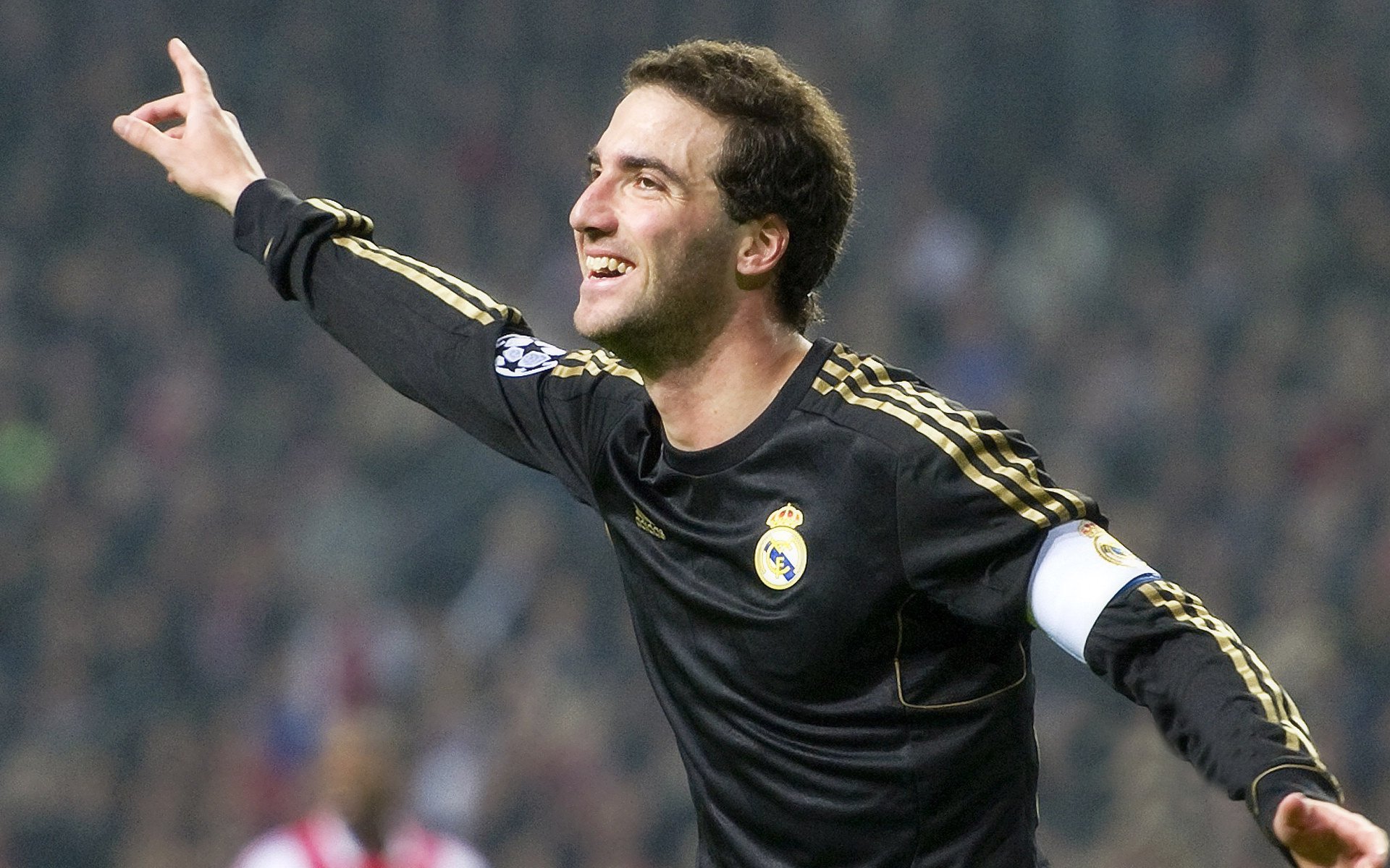 _绿军队员拼尽全力,险胜对手_,绿军的阵容